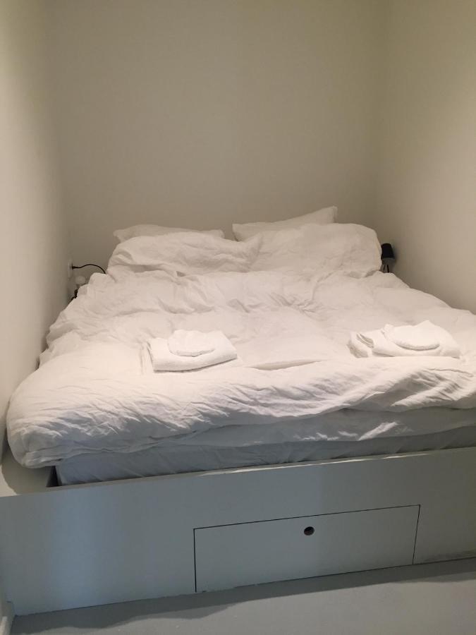 Bed and Breakfast Studio 28A6 With Free Parking Place à Amsterdam Extérieur photo