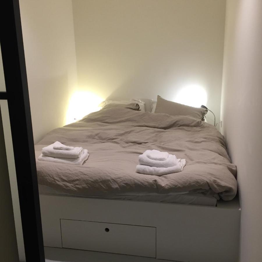 Bed and Breakfast Studio 28A6 With Free Parking Place à Amsterdam Extérieur photo